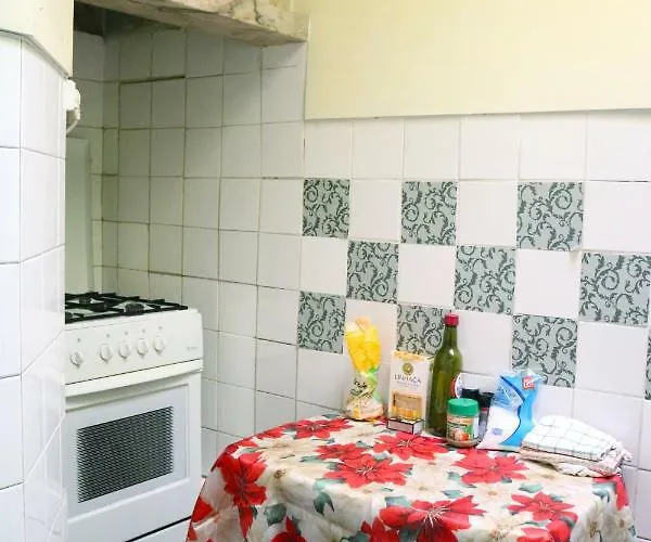 In Marechal Saldanha 3rd Floor Lisboa